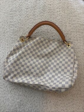 Louis Vuitton Damier Azur Artsy MM Hobo
